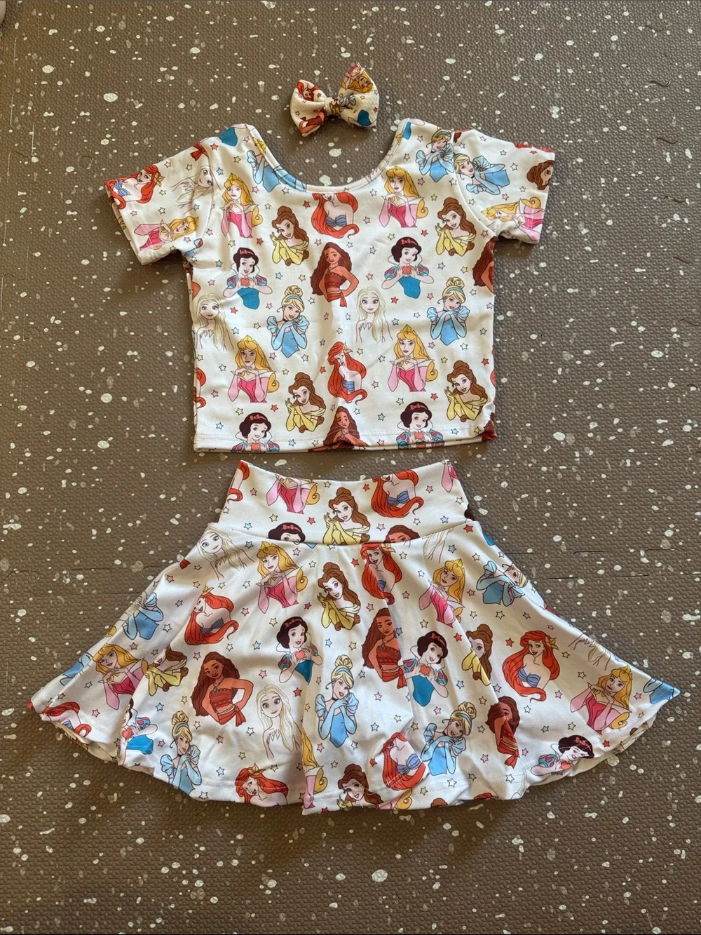 Girls Two-Piece Princess Print Set with Bow - White Multicolor